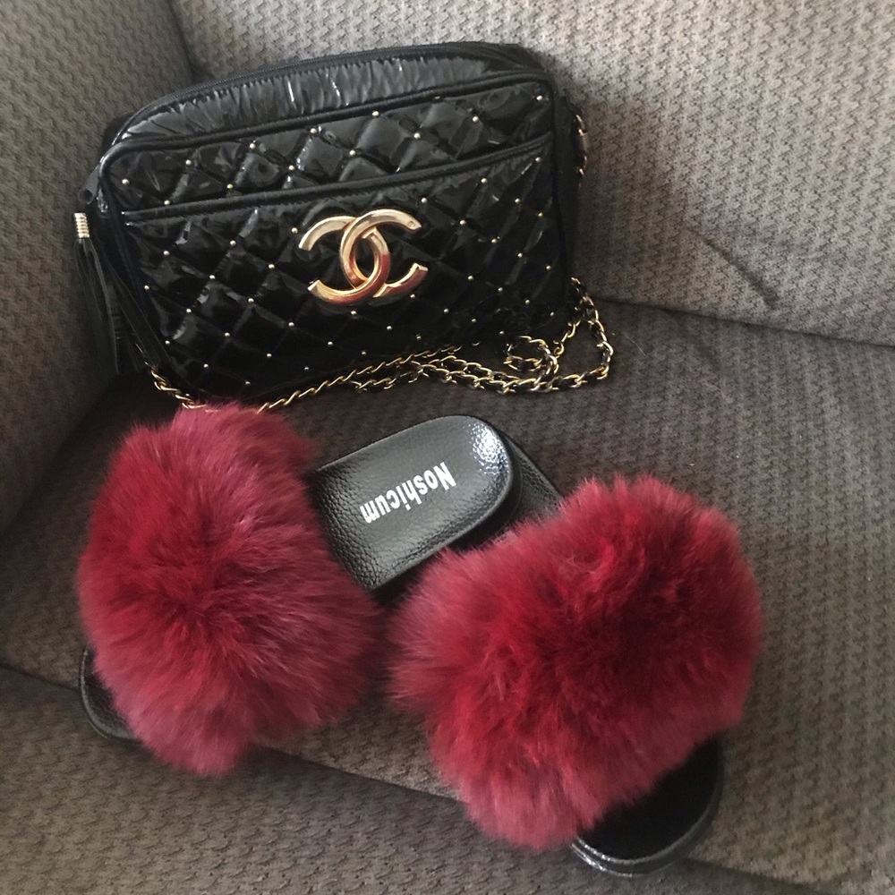 Fur slides - Picture 2 of 3